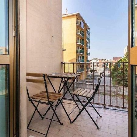 Appartamento A Pochi Passi Dalla Stazione Comodo A Coppie E Famiglie, Casa Ferrucci Колленьо Экстерьер фото
