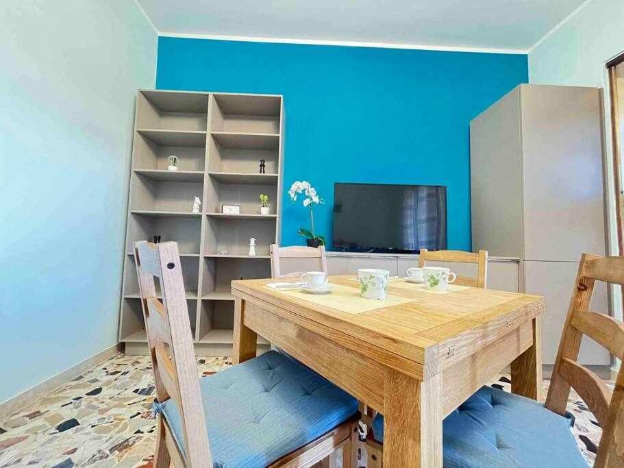 Appartamento A Pochi Passi Dalla Stazione Comodo A Coppie E Famiglie, Casa Ferrucci Колленьо Экстерьер фото